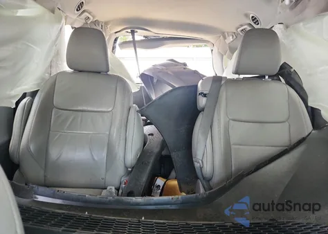 2015 Toyota Sienna Xle from USA, damaged, VIN 5TDYK3DC3FS590025